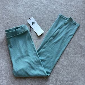NWT Alo Yoga Ribbed Leggings